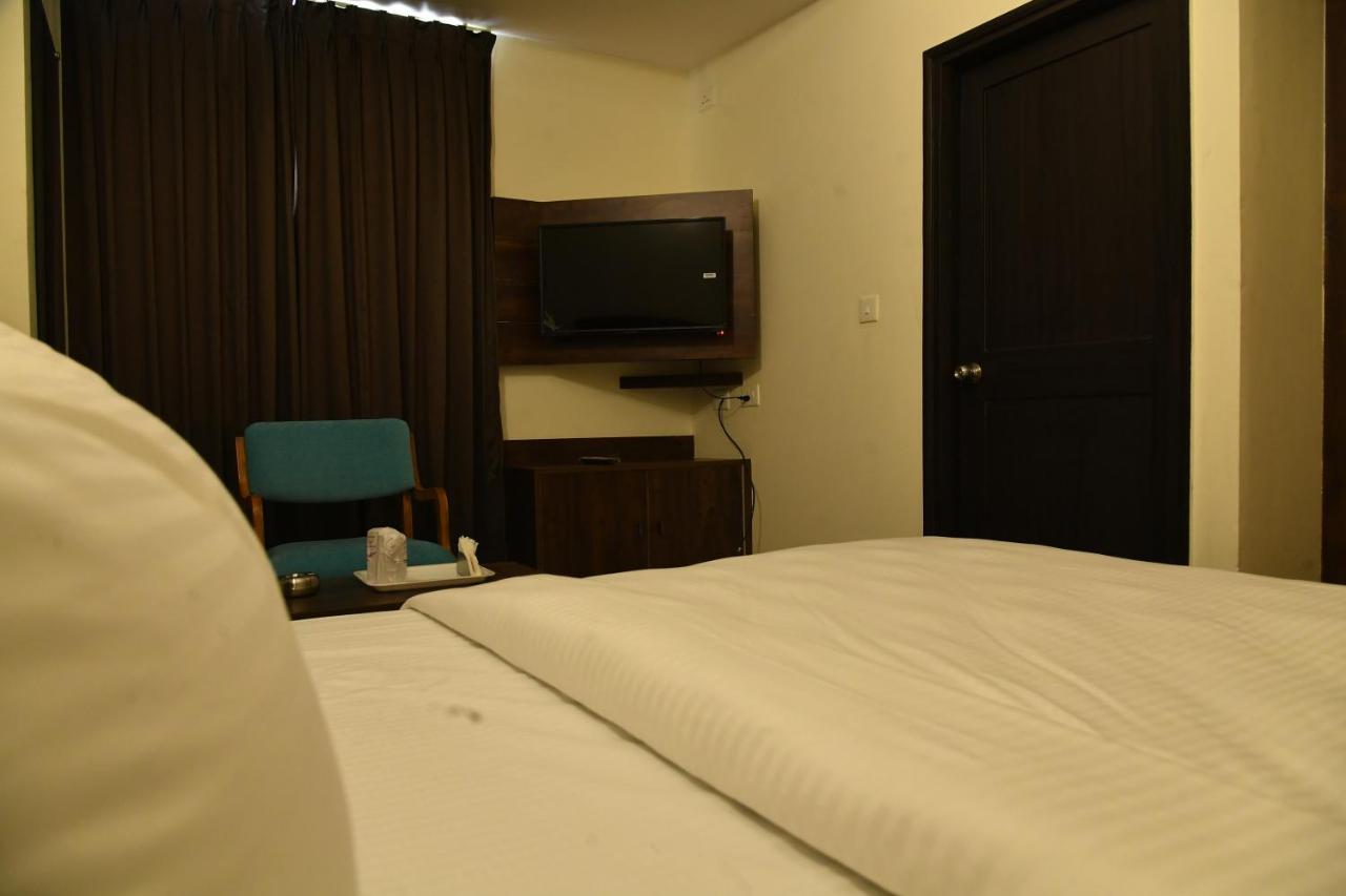 Advaitha Residency Otel Maisur Dış mekan fotoğraf